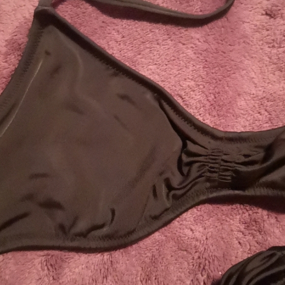 Victoria Secret Knockout bikini - Picture 3 of 3